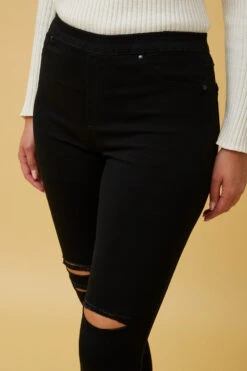 ASPEN SKINNY DISTRESSED DENIM 14 ASPEN SKINNY DISTRESSED DENIM -Femme Connection Sales 0237e01e68f925550f6d472fe189bce8