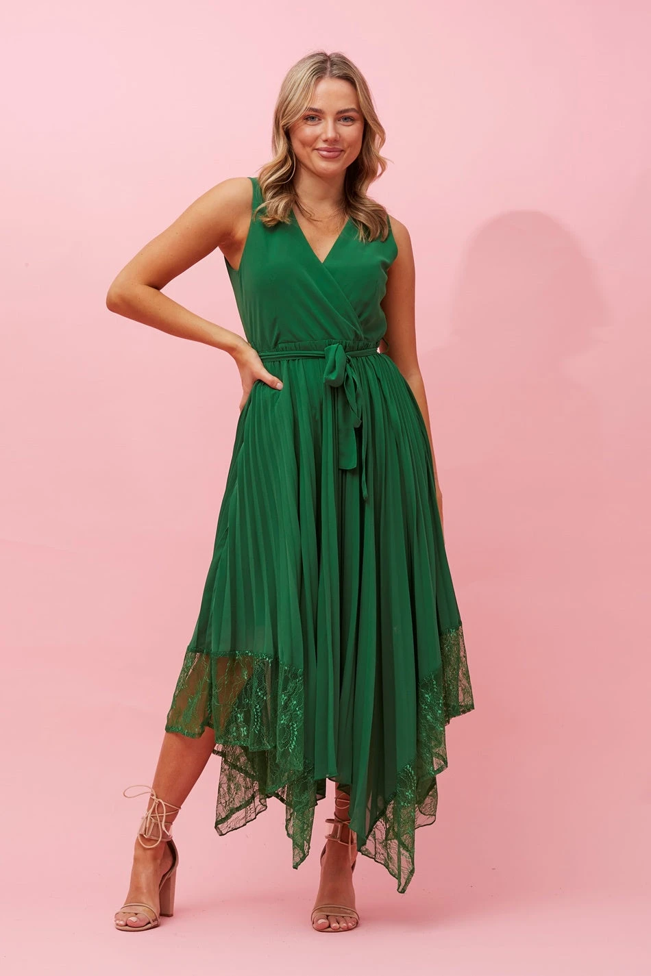 MADISON SLEEVELESS PLEATED DRESS 11 MADISON SLEEVELESS PLEATED DRESS - Image 9