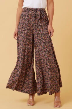 ADDISON FLORAL PANTS -Femme Connection Sales 136277ab54ab64e9c552be6d060f829a