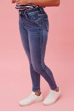 DENIM PANTS -Femme Connection Sales 1892bf779dc9fd69961124f893ac232e