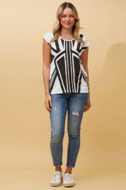 SONDRA SEQUIN GARPHIC TSHIRT 11 SONDRA SEQUIN GARPHIC TSHIRT -Femme Connection Sales 1ba257905edc413bafd22d4775c32840