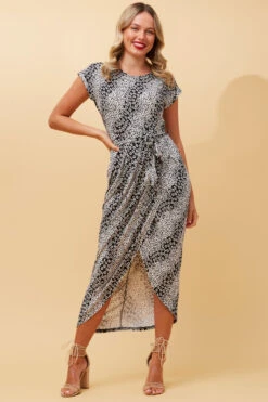 ZANDA FLORAL MIDI DRESS -Femme Connection Sales 1fc85c7a533f9970201857df7008e260