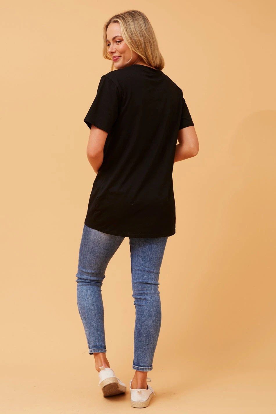 CAMRYN GRAPHIC TEE 8 CAMRYN GRAPHIC TEE - Image 6