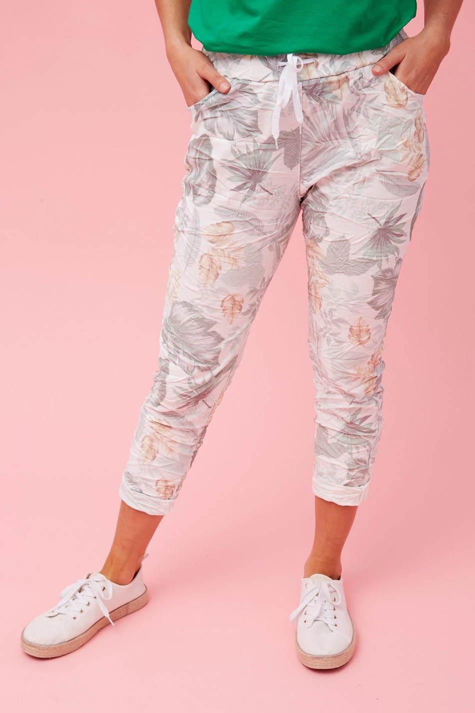 JANJA TROPICAL PRINT JOGGERS 10 JANJA TROPICAL PRINT JOGGERS - Image 8