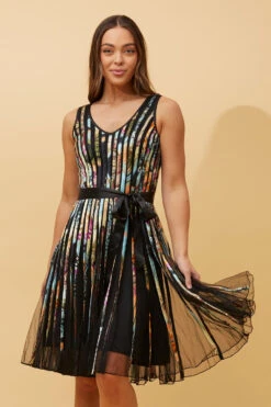 TRUDY SLEEVELESS RIBBON DETAIL DRESS 12 TRUDY SLEEVELESS RIBBON DETAIL DRESS -Femme Connection Sales 284c3dfd3d5b4ca13ab3813e72dfae20 5247753a c0db 4ede 8c9f e1ab311fac36