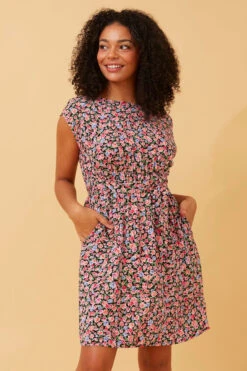 ISABELLE FLORAL SMOCK DRESS 16 ISABELLE FLORAL SMOCK DRESS -Femme Connection Sales 2f66f55e6a696193e9ca58f08005d6be