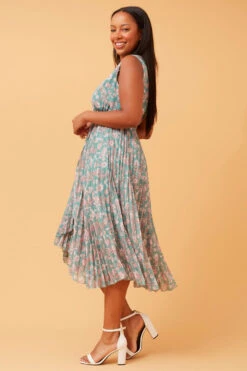 REBA SLEEVELESS FLORAL PLEATED DRESS 15 REBA SLEEVELESS FLORAL PLEATED DRESS -Femme Connection Sales 3033bd45c0e11c7752d9552c8edd7edc