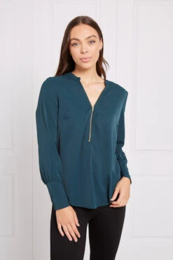 Stella LONG SLEEVE ZIP FRONT TOP 25 Stella LONG SLEEVE ZIP FRONT TOP -Femme Connection Sales 3996e458dfbad5071b9d42185cf262c3
