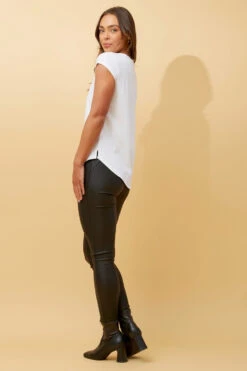 COCO NYC GRAPHIC TEE -Femme Connection Sales 39dae1052977ea745b5560ed94ba4c23