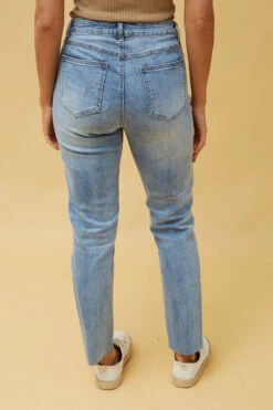 LOMA RIPPED DENIM PANTS 16 LOMA RIPPED DENIM PANTS -Femme Connection Sales 3d91d6dc8cbb11757ed05d70112072a7