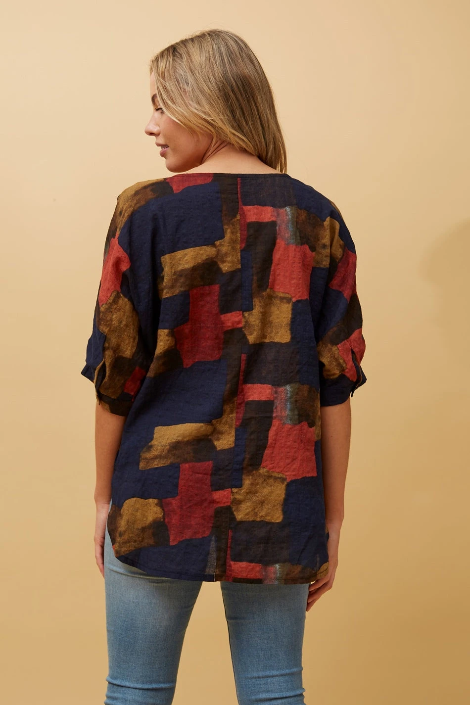 TARA ABSTRACT PRINT HI LOW HEM TOP 13 TARA ABSTRACT PRINT HI LOW HEM TOP - Image 11