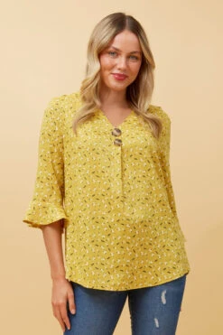 RUE DITSY FLORAL BUTTON DETAIL TOP