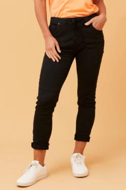 BRENTA SOLID JOGGER PANTS 16 BRENTA SOLID JOGGER PANTS -Femme Connection Sales 5397dd7549f304e6b5fd5c17de413139