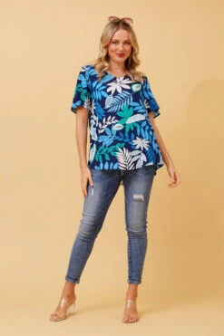 SONIA LEAF PRINT TOP -Femme Connection Sales 555d9aadef77da82f396d6ce8564acc8 6ff31530 1325 4381 8686 e24a73b41ed7