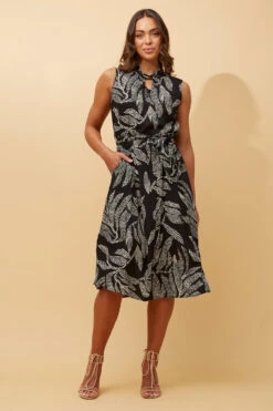 FILOMENA LEAF PRINT MIDI DRESS -Femme Connection Sales 5b9e9a20efb31b7df5c5ca5396cbadbb 3005dd3f cd58 4cd5 a814 3e8c43490178