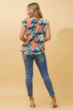 Stella SHELLY LEAF PRINT SHELL TOP -Femme Connection Sales 6472ec6804b7c1b7245c992467a07bb8