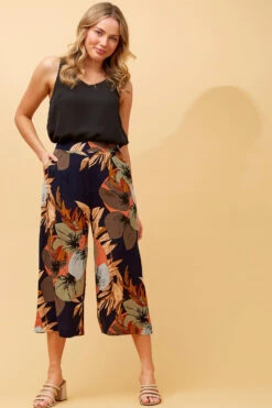 OXANA TROPICAL PRINT CULOTTES -Femme Connection Sales 66ed7847530b91f02c9500671afe49f2
