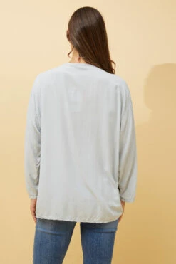 LUCCA GRAPHIC PRINT TOP -Femme Connection Sales 68b4eead2da44bdc37ce0cf7d353364a