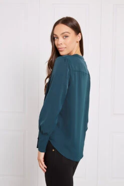 Stella LONG SLEEVE ZIP FRONT TOP 29 Stella LONG SLEEVE ZIP FRONT TOP -Femme Connection Sales 6994a0d252b68abe5fd5f33a97bcf5e6