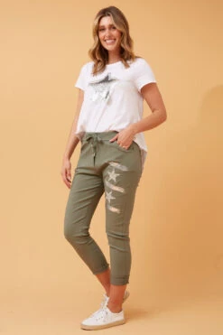 JANJA SEQUIN STAR PRINT JOGGERS -Femme Connection Sales 7dca0879a2c1193d75436aeb086364a0 93f641a4 371b 4475 baa6 ed92622be929