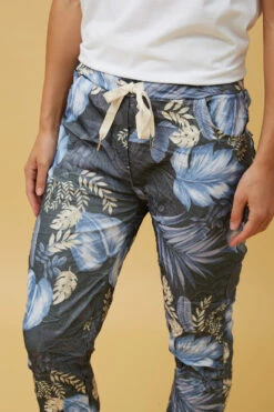 JANJA LEAF PRINT JOGGERS -Femme Connection Sales 8dec4c23e27e9d5ea632b95606e9d4c1