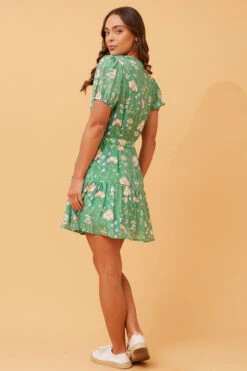 PACITA FLORAL SHORT DRESS -Femme Connection Sales 95c1f761ac62544921414bcee663827e 520753e1 9739 49b5 ba58 131dd6c86f29