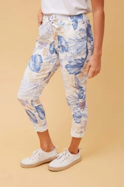 JANJA TROPICAL PRINT JOGGERS 21 JANJA TROPICAL PRINT JOGGERS -Femme Connection Sales 98dc036bd5db71a7e602e86840eeb7e4