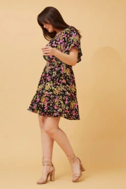 GRETA FLORAL SHORT DRESS -Femme Connection Sales 9b4e96d945ce9682c43abfd3b8d70886 432152be 51ad 45a6 905d 00a12d5506a8