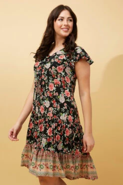 CHLOE FLORAL SHORT DRESS -Femme Connection Sales 9b76ee19f02056aea51973c41722403e