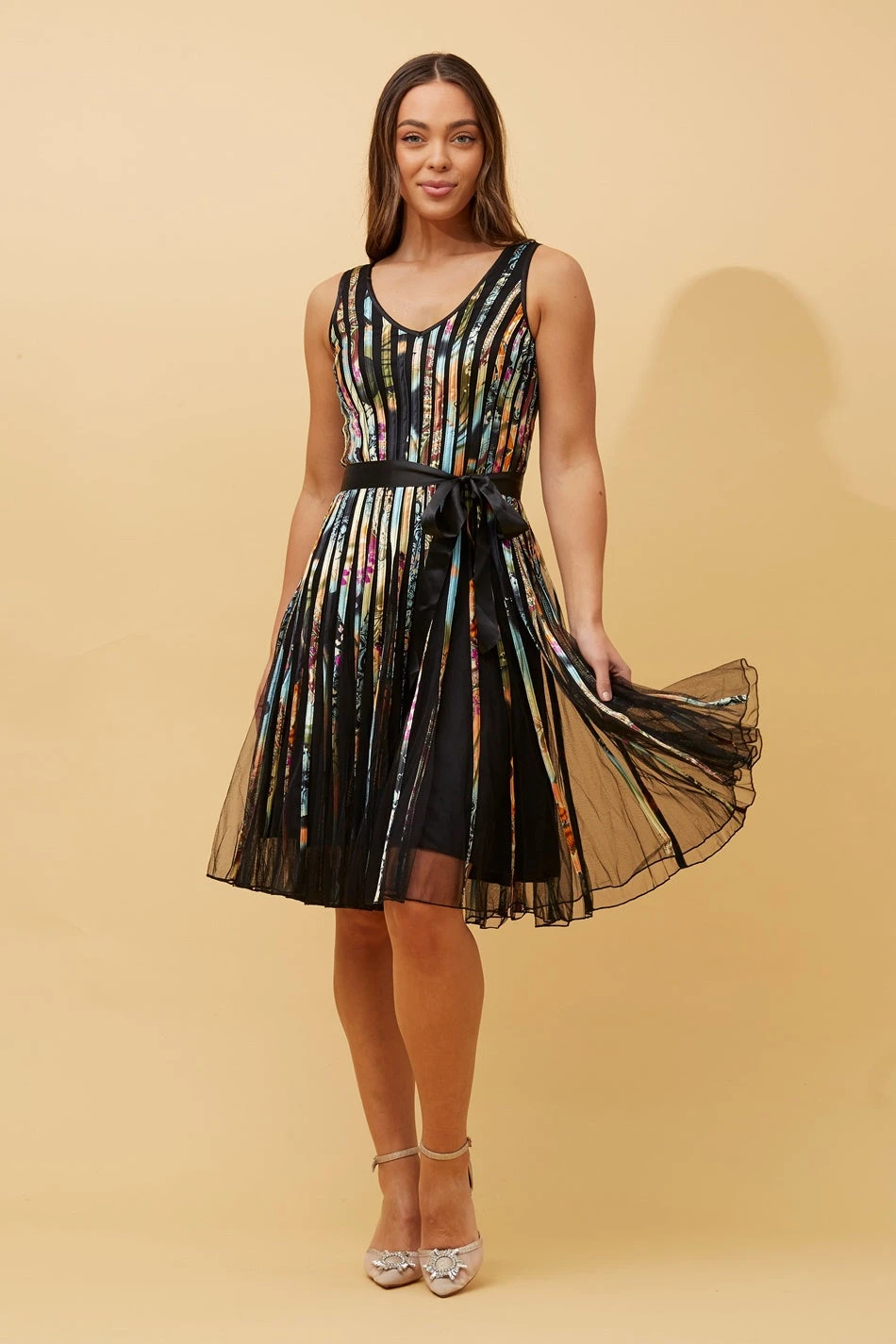 TRUDY SLEEVELESS RIBBON DETAIL DRESS 4 TRUDY SLEEVELESS RIBBON DETAIL DRESS - Image 2