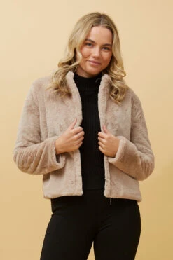 MOSCOW FAUX FUR JACKET -Femme Connection Sales 9ee14253cada888643dba78dc809741f