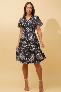 SILVANIA FLORAL WRAP SHORT DRESS -Femme Connection Sales a2c58462edcf0acff5434e6b13f7cc5d ea5d2678 39a8 4611 b47b 8388a9338ea1