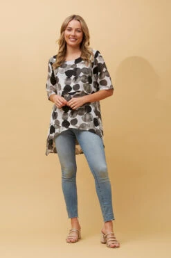 DOUBLE LAYER ASYMMETRICAL HEM TOP