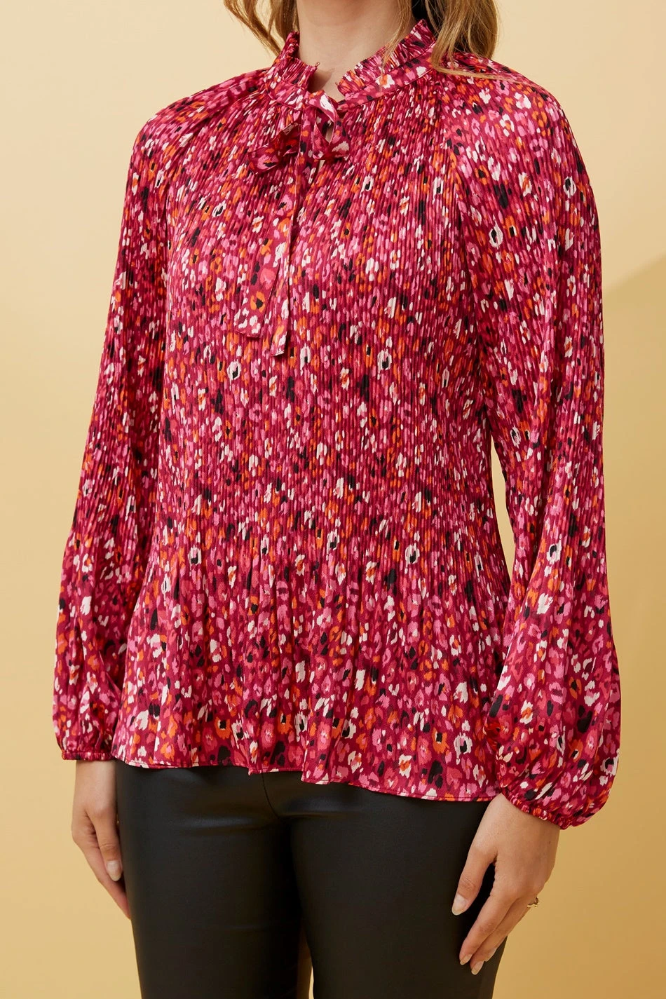 PETA ANIMAL PRINT PLEATED BLOUSE 10 PETA ANIMAL PRINT PLEATED BLOUSE - Image 8