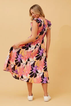 MAVIS LEAF PRINT MIDI DRESS -Femme Connection Sales a74bb08751dc0ffa14efd5dfdfc70ad0 a821b2fd d8a9 4a56 be67 7bb225fbe2cf