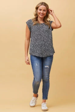 SHELLY LEOPARD SHELL TOP -Femme Connection Sales b05c2ebfb937ae4b35219bad41cada13