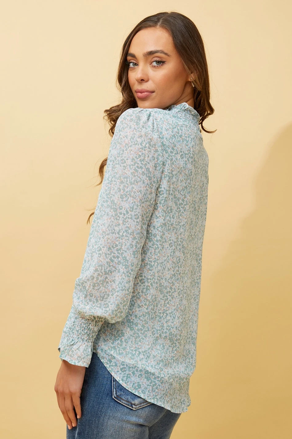 Stella DIANA ABSTRACT PRINT BLOUSE 8 Stella DIANA ABSTRACT PRINT BLOUSE - Image 6