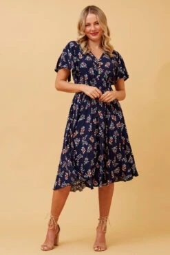 SANDY FLORAL SHORT DRESS -Femme Connection Sales b177ba9d54cc0360f6634d0680e557b4 ebde81e6 ae3e 4539 bf54 eace7305e9d2