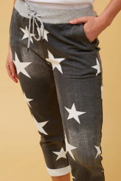 JANJA STAR PRINT JOGGER 14 JANJA STAR PRINT JOGGER -Femme Connection Sales b2c0c598cd9d8db32e44fb6123e59531