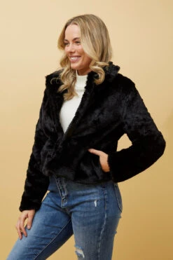 MOSCOW FAUX FUR JACKET -Femme Connection Sales b4454c0ec7e0a93c0d997d4d6a66f651