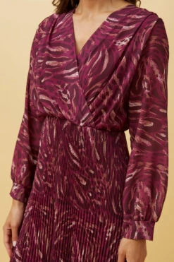 ZANETTA ABSTRACT PRINT TIERED PLEATED MIDI DRESS 20 ZANETTA ABSTRACT PRINT TIERED PLEATED MIDI DRESS -Femme Connection Sales b5c94e7517e12c5358ef0f8a9ec377b3