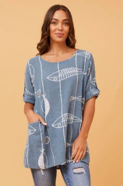 VALERIA FISH PRINT TOP -Femme Connection Sales b88ce0c9ca5cadd38c0b0885ebd4553a