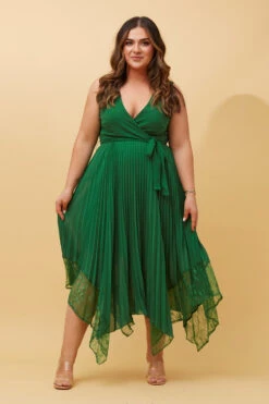 MADISON SLEEVELESS PLEATED DRESS 26 MADISON SLEEVELESS PLEATED DRESS -Femme Connection Sales c2719d0da9852cdd34cd4e3fdb162c91