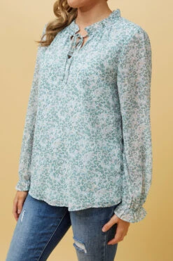 Stella FRANCA FLORAL FRILL SLEEVE BLOUSE -Femme Connection Sales c7733cd2f71d1e7dc27f995fa6f7f67f