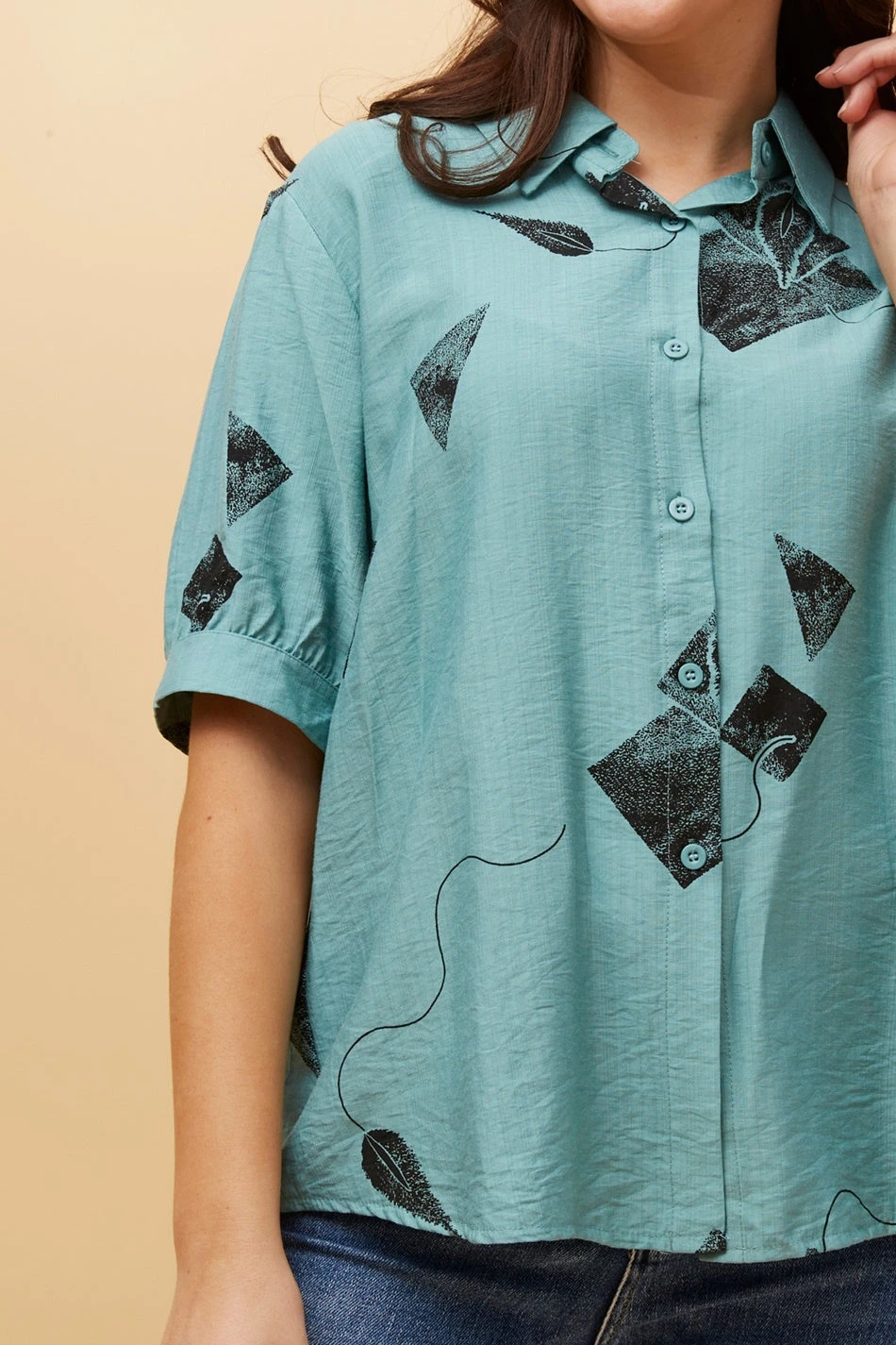 JACQUELINE ABSTRACT PRINT SHIRT 4 JACQUELINE ABSTRACT PRINT SHIRT - Image 2