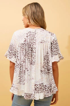 FRILA ANIMAL PRINT TOP -Femme Connection Sales db60670088905e8fe4b1aca5b047e855 97ae2754 14b8 4ed0 a4fb e6b535ffd41d