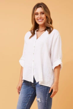 VELMIA LINEN SHIRT -Femme Connection Sales e1ea28a0b8e2862d0787faa1a2e222d3 577f9aef 38a0 450e 94f2 23e44091d28f