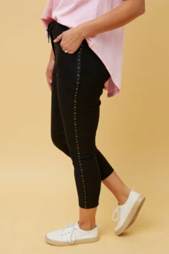 RANIA SOLID JOGGER PANTS 20 RANIA SOLID JOGGER PANTS -Femme Connection Sales e86901b8709db27589e428a20dbf1e10 ff6094b4 b301 42c6 8552 b89596788b67