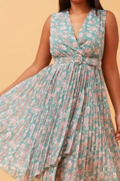 REBA SLEEVELESS FLORAL PLEATED DRESS 14 REBA SLEEVELESS FLORAL PLEATED DRESS -Femme Connection Sales f010d61783d6afc8cca83c80fda2451d