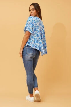 FRILA FLORAL FRILL TOP -Femme Connection Sales f72e0f3513b65ee3316f0cc448293353